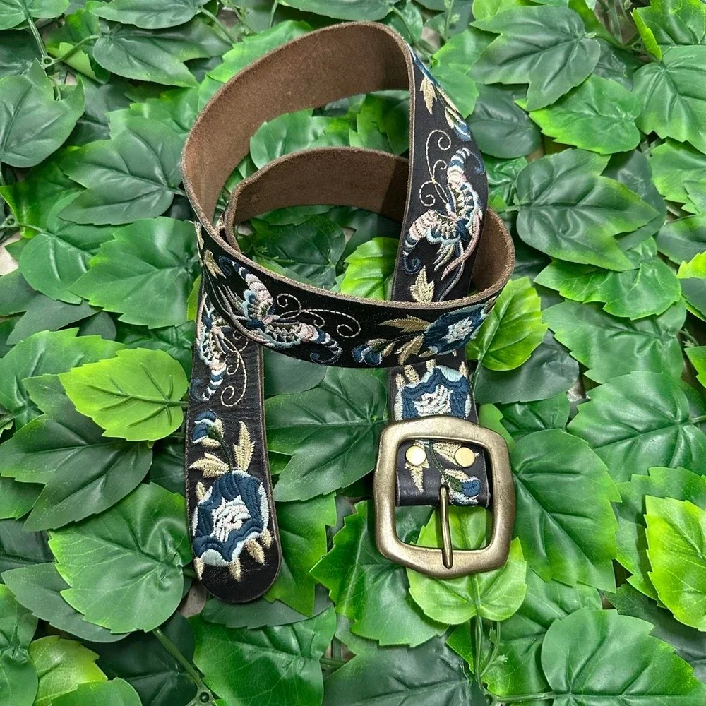Lucky Brand Summer Breeze Embroidered Floral Belt